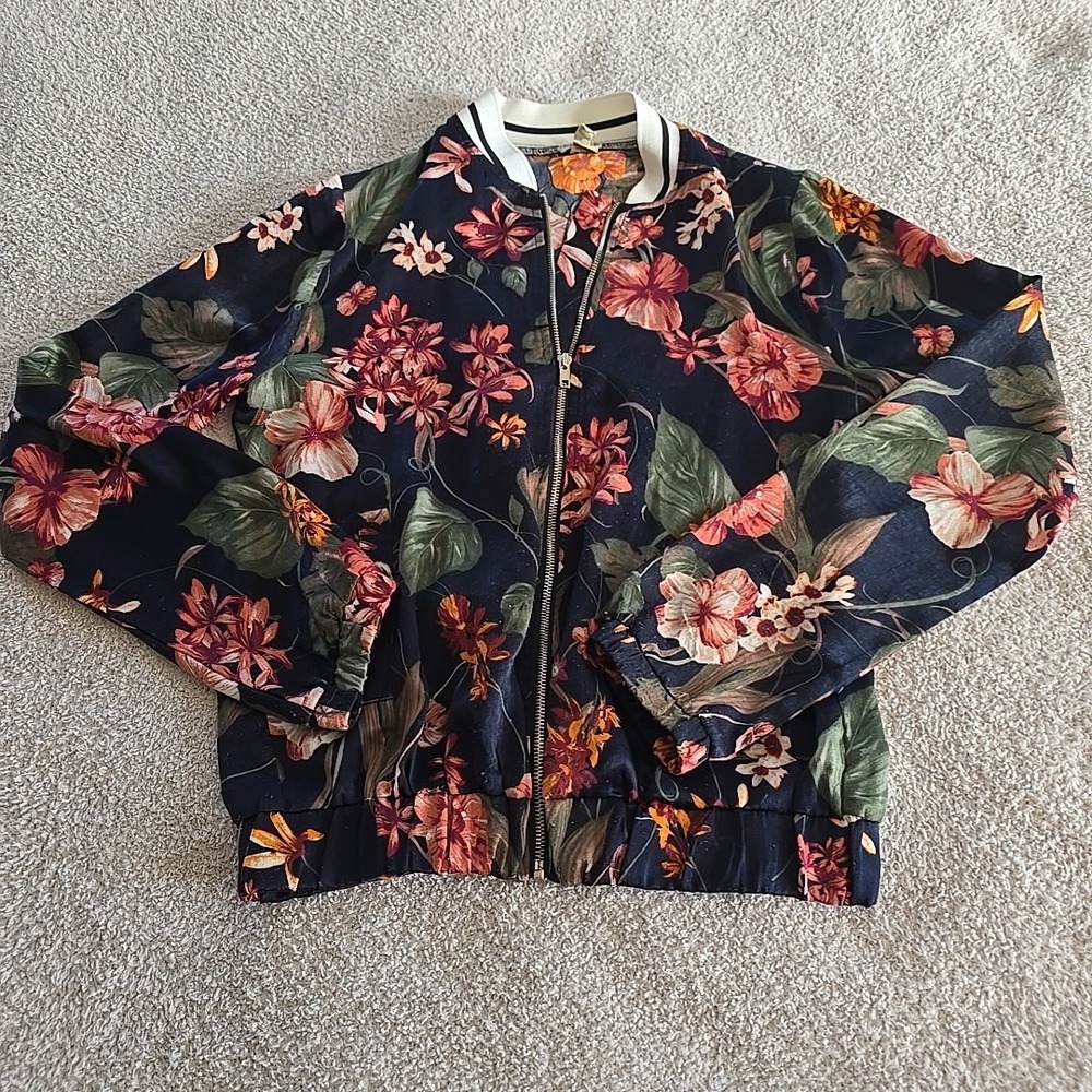 Gimmicks BKE Women's Navy Multicolor Floral Zip Lightweight Bomber Jacket Sz M